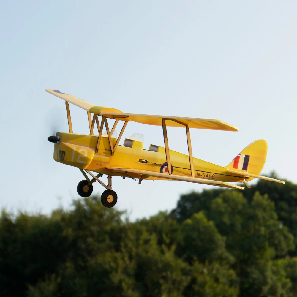 KT Mikro-Scale-Tigermoth DH-82A Bausatz für zweideckiges RC-Flugzeug mit einer Flügelspannweite von 360 mm + Motor